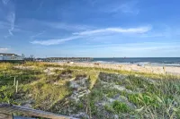 Walk to Surfside Beach: Studio w/ Covered Balcony - Wifi