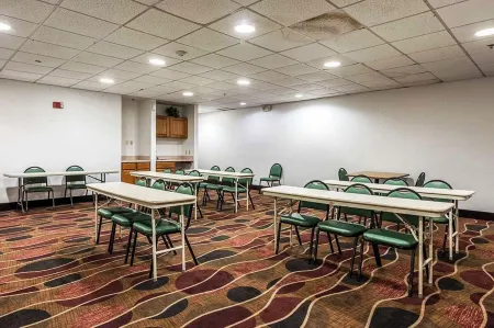 Motel 6 Pine Bluff, AR Отели в г. Пайн Блафф