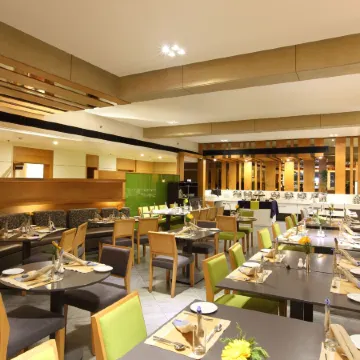 Ginger Kochi MG Road Отели рядом с достопримечательностью «Остров Болгатти»