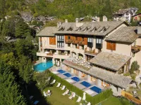 Gran Baita Hotel & Wellness Hotels near Checrouit
