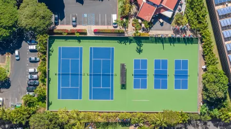 Beautiful garden view condo with tropical decor Отели в г. Wailea