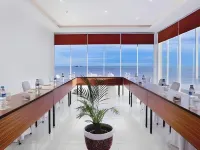 Horison Ultima Singkawang Hotels in Sedau