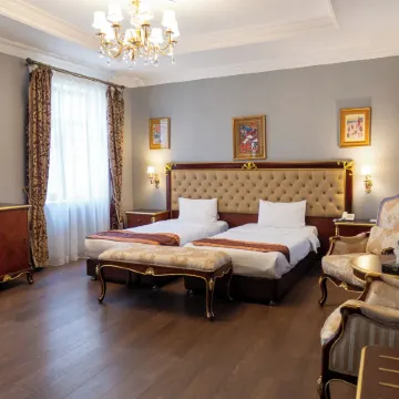 Shah Palace Luxury Museum Hotel Отели рядом с достопримечательностью «Азербайджанский национальный музей ковра»