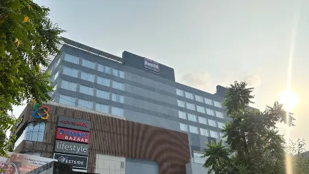 Hometel Alambagh Lucknow