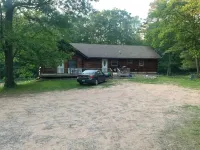 4 Br Cabin Sleeps 11, in Natl Forest, on ATV/Snowmobile trail