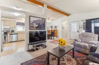 Lincoln Lodge 2 Bedroom Cabin by Yosemite Region Resorts