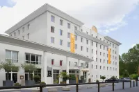 Golden Tulip Villepinte Roissy - Parc des Expositions Hotels near Parc des Expositions
