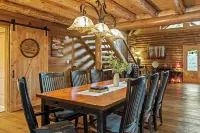 The Bigwood Cabin by Avantstay Hot Tub, Firepit, Pool Table, Private Yard