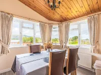 Loch Side Lodge 5 Hotels in Kinross