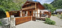 Chalet Melgueil "JACUZZI OFFERT" les 2 Alpes Venosc Village  /10 Pers Ski Wifi