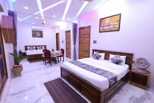 Amritam Palace A Luxury AC Home Stay