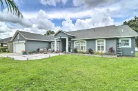 Florida Family Home w/ Dock on Saw Mill Lake! - parking