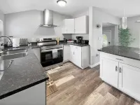 Modern Lakeview Escape in Hickory - Pet friendly Hotels in Alexander County