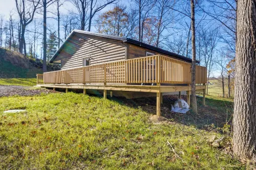 Serene Logan Retreat w/ Hot Tub & Stargazing Dome - Alojamientos