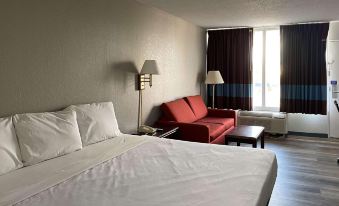 Motel 6 Marianna, FL