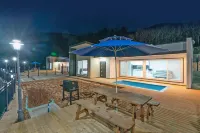 Goheung Namyeol Sunrise Penthouse Pension Hotels in Goheung-gun