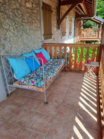 LE RELAIS - LA FERME RÉDON Отели в г. Люгрен