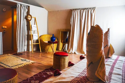 Aisha VIP Camp Hotels in Ksar Tanamouste