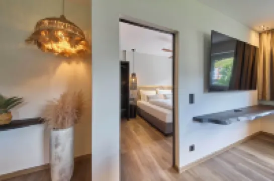 The Poolhouse Boutique Lodge