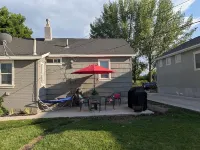 Quaint Murray Home in central valley, near mountains  & IMC Hospital 머레이 호텔
