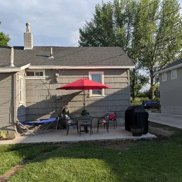 Quaint Murray Home in central valley, near mountains  & IMC Hospital