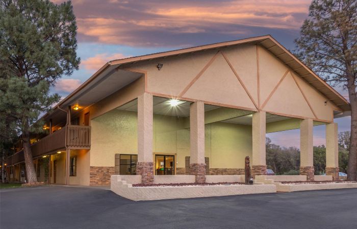 Best Western Pine Springs Inn