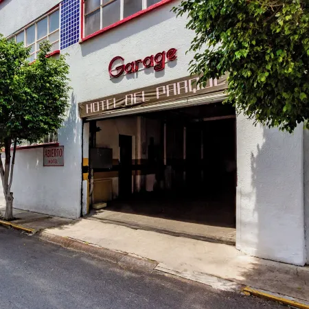 Capital O Hotel Del Parque Guadalajara Отели рядом с достопримечательностью «Центр»