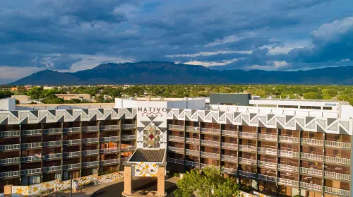 นาติโว ลอดจ์ โฮเทล อัลบูเคอร์คี