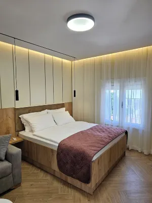 Guesthouse Sidro Hotels near Aquarius White Beach