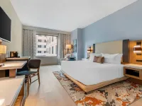Cambria Hotel Austin Downtown Hotels near Walter Beach