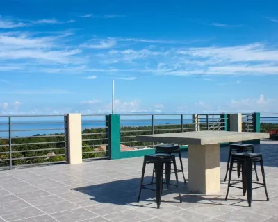 Beyond View Villa/Private Pool/Transportation/Chef Three Hills Tower Isle Hotels in 