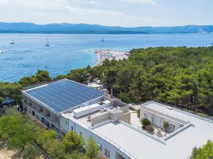 Zlatni Rat Beach Resort
