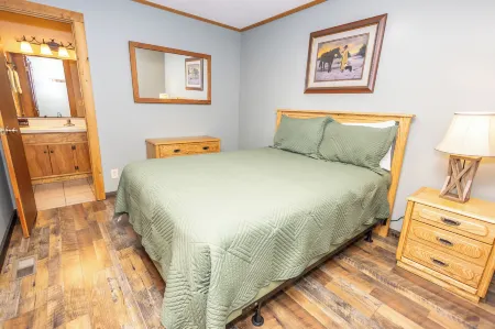 Springmaid Mountain Retreat & Stables