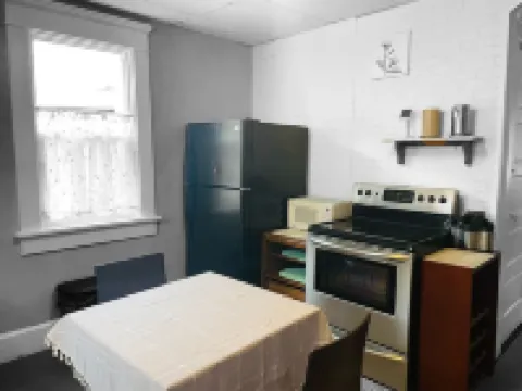 Spacious 4-bedroom house with AC, WiFi in  Mansfield