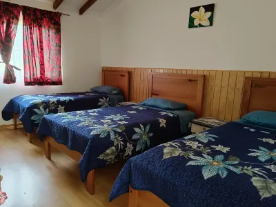 Kaiheke Lodge 4 bedrooms 4 bathrooms 12 people Hotels near Ahu Tongariki