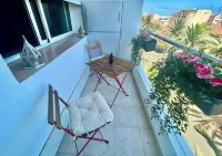 Modern Moroccan Style 1 Bedroom Apt - PS4 -WiFi...