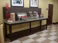 亞特蘭大費爾本歡朋酒店 - 早餐