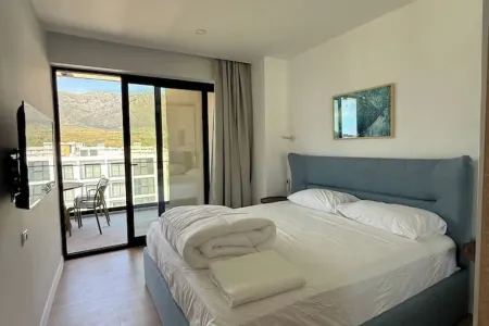 Possum Apartment Radhime : Your Family's Perfect Beach Retreat Отели рядом с достопримечательностью «Qeparo Beach»