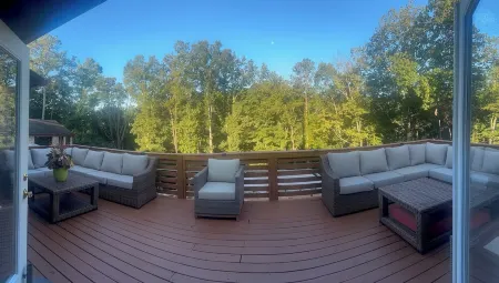 FIFA Fan Stylish Retreat Lodge in Heart of it All! 9.4 miles from the Stadium.