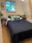 Historic A-frame 2 bedrooms plus loft, AC, WIFI and boat slip. Enjoy your stay