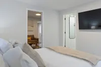 Newly Remodeled Home on Schlimgen Ave, 5-Minute Drive to Downtown Madison