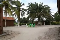 Happy Vibes Hotels in Adiake