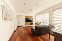 Marvelous 3-bedroom apartment in Lima with stunning city views Hotels in Surquillo