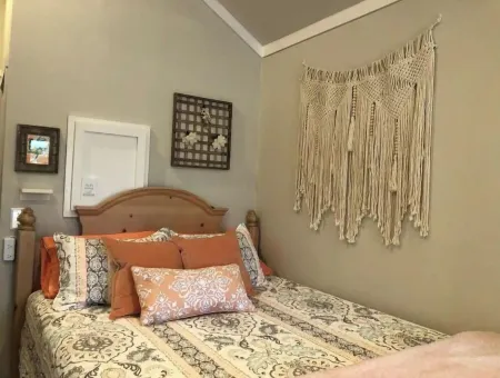 Poppy Seed Cottage Отели в г. Каньон Лейк