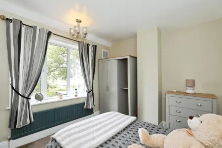 Modern 3-Bed Home near Alton tower Отели в г. Блайт Бридж