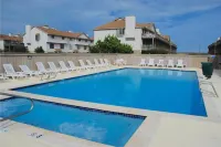 [ Oceanfront Sanctuary ] 2BR / 2.5BA Townhome with community pool and amenities