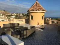 Roca de Leones, beautiful villa with sea view, close to beach and town