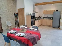 Rudelle house jacuzzi and private pool Hôtels à : Thénac