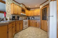 Eagle Cabin at the Riviera Resort in Neillsville, Wisconsin! Hotels in Dewhurst