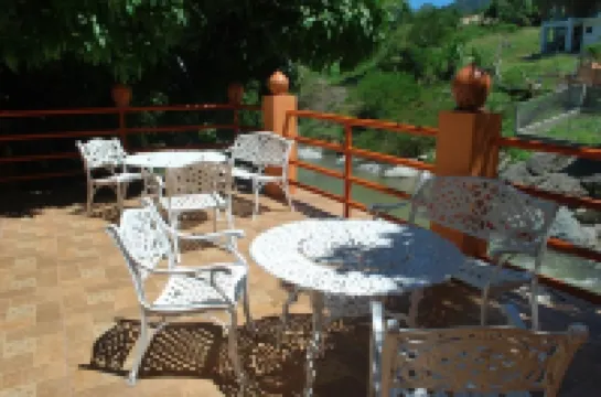 The River House - La Casa del Rio Hotel di 